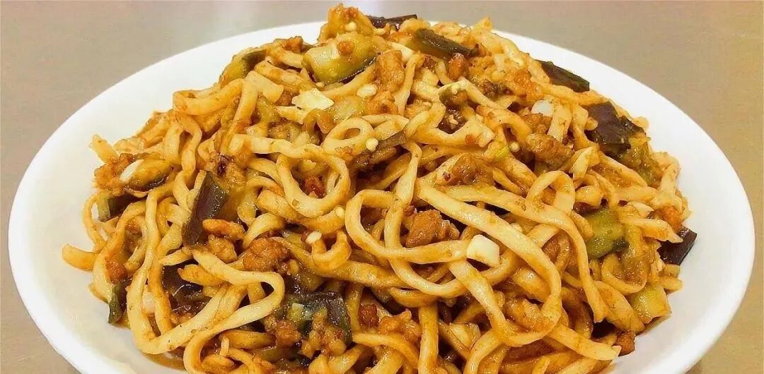 家常茄子焖面的做法