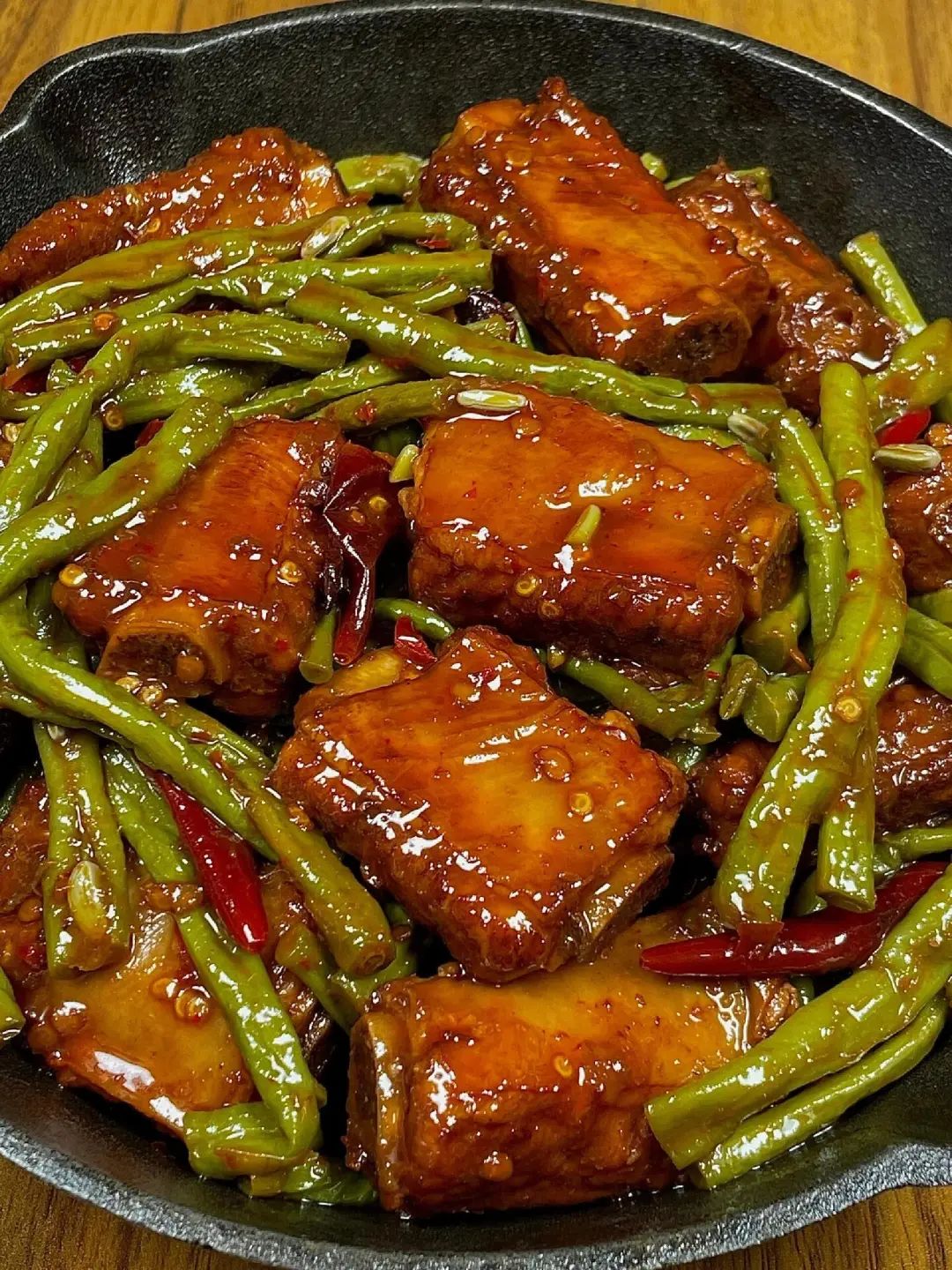 豆角烧排骨的做法