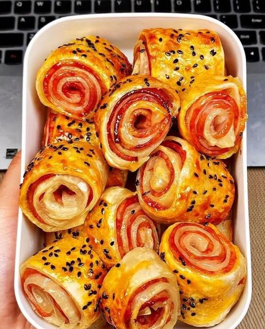 手抓饼培根卷的做法