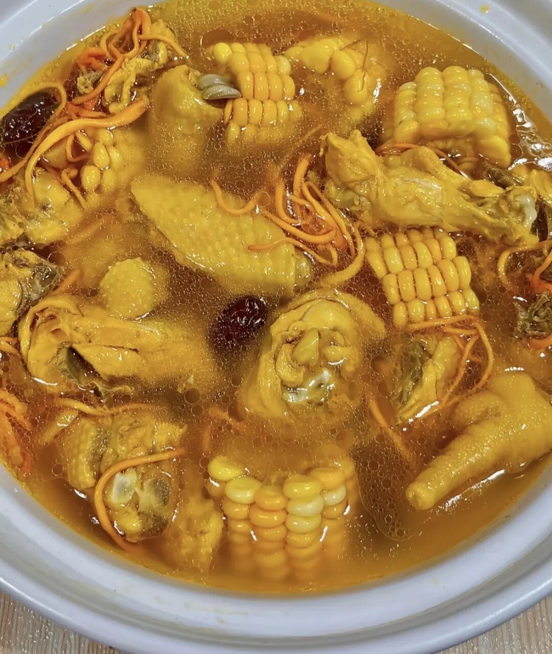 虫草花玉米鸡汤的做法