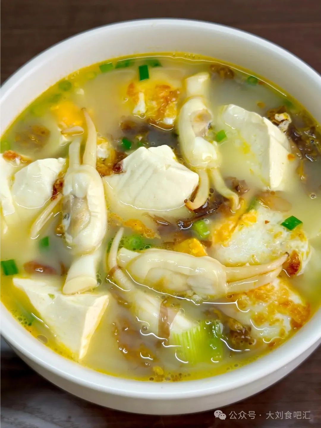 鸡蛋豆腐蛏子汤的做法