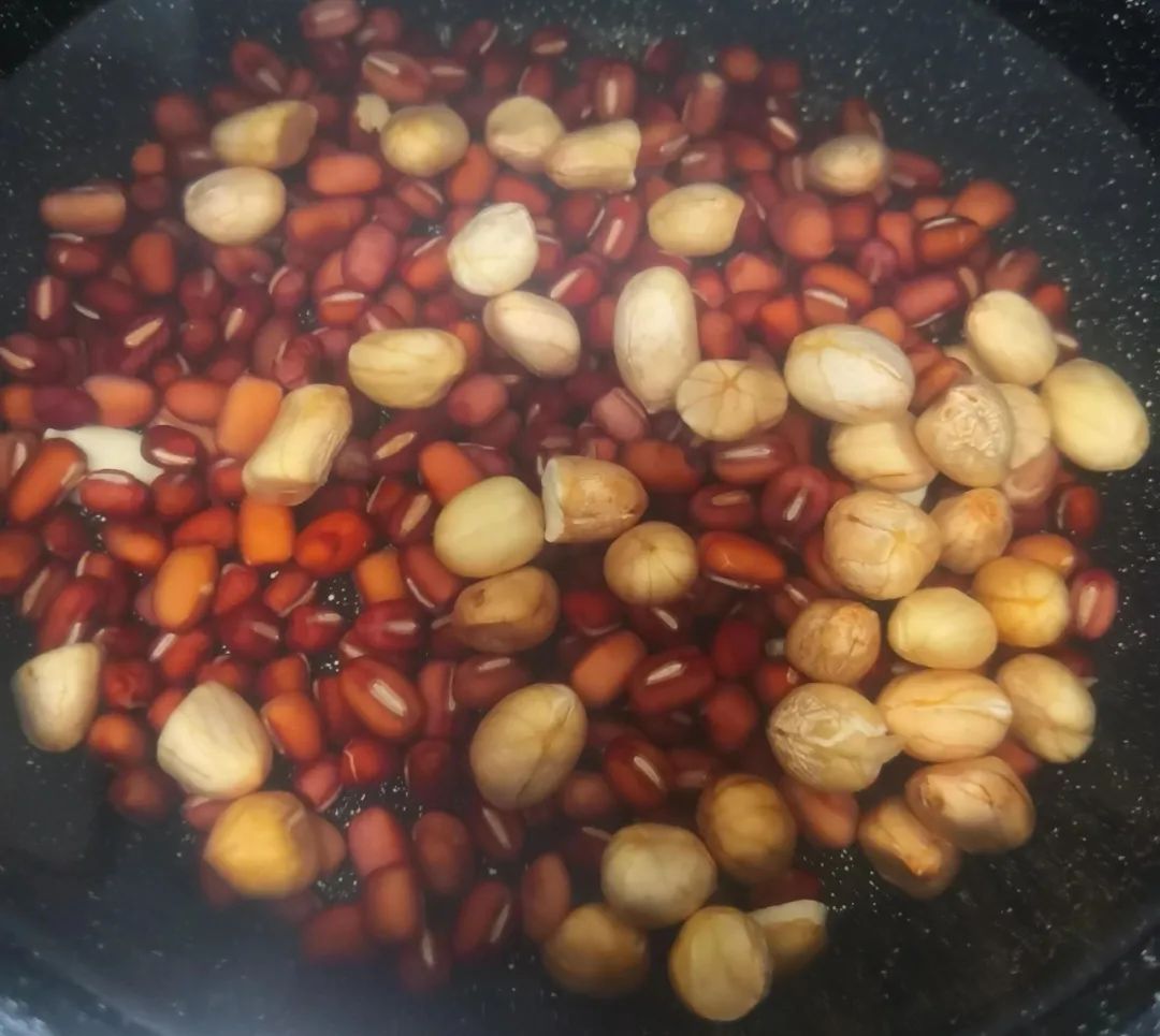 小米大豆坚果粥的做法