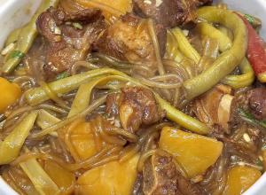 豆角土豆粉条炖排骨的做法