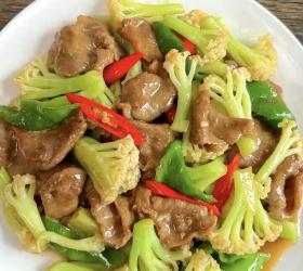 花菜炒肉的制作方法