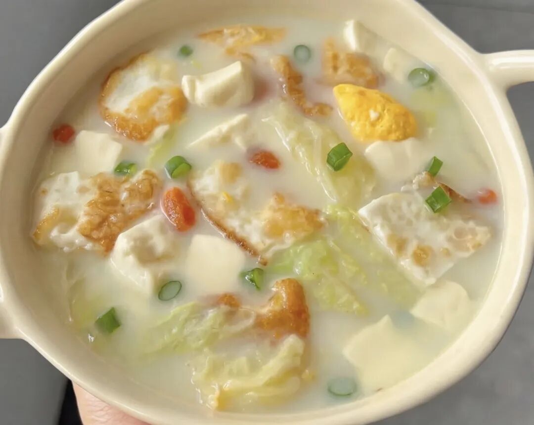鸡蛋豆腐娃娃菜汤的做法