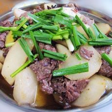 萝卜牛肉锅仔的做法 萝卜牛肉锅仔的做法