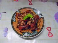 花生焖猪蹄的做法