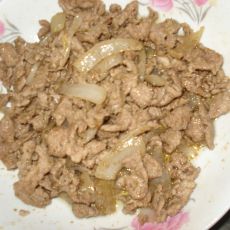 孜然葱头羊肉的做法 孜然葱头羊肉的做法
