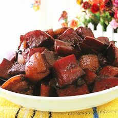 五花肉红烧胡萝卜的做法 五花肉红烧胡萝卜的做法