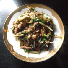 芹菜牛肉丝的做法 芹菜牛肉丝的做法