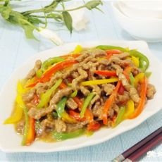 彩椒牛肉的做法 彩椒牛肉的做法
