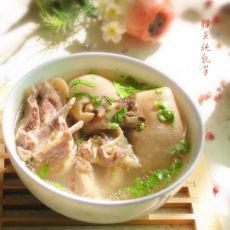 猴蔗炖乳羊的做法
