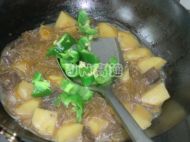 土豆牛肉炖粉丝的做法