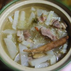 砂锅羊肉炖白萝卜的做法 砂锅羊肉炖白萝卜的做法