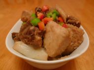 芋头烧牛肉的做法