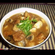蘑菇烧肉的做法