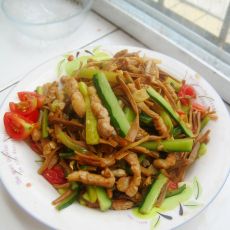 黄瓜炒黄花菜的做法 黄瓜炒黄花菜的做法