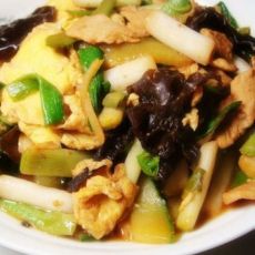 鸡蛋肉丝炒三样的做法 鸡蛋肉丝炒三样的做法