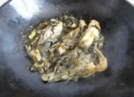 炖嘎牙子鱼的做法
