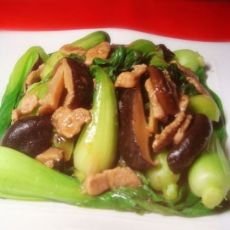 香菇油菜炒肉的做法 香菇油菜炒肉的做法
