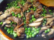青豆蘑菇肉片的做法