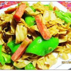 蚝油炒豆筋-首发的做法