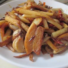 炒蘑菇土豆条的做法 炒蘑菇土豆条的做法