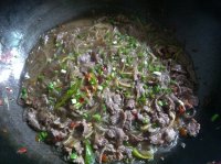牛肉炖粉条的做法