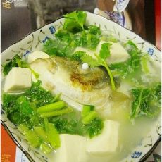 豆腐鱼头苋菜汤的做法 豆腐鱼头苋菜汤的做法