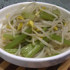 芹菜黄豆芽的做法