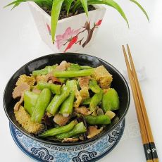 扁豆面筋炒肉的做法 扁豆面筋炒肉的做法