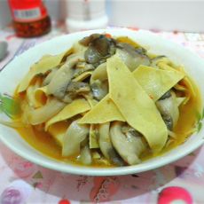 豆皮炒蘑菇的做法