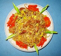 黄豆芽炒肉的做法