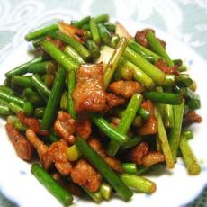 蒜苔炒肉的做法 蒜苔炒肉的做法