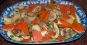 蘑菇胡萝卜炒肉的做法