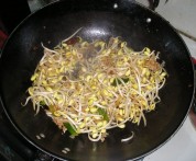 肉末黄豆芽的做法