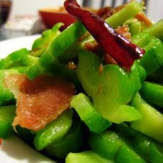 咸肉炒苦瓜的做法