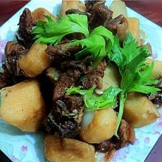 淮山薯焖羊肉的做法 淮山薯焖羊肉的做法