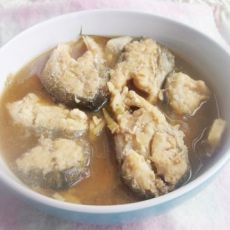 炖鲢鱼的做法 炖鲢鱼的做法