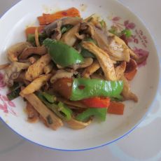 鸡肉炒蘑菇的做法 鸡肉炒蘑菇的做法