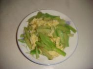 丝瓜炒鸡蛋的做法