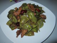 扁豆炒肉片的做法