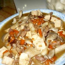肉豆腐炖蘑菇的做法