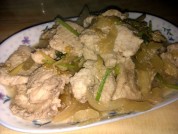 咸菜炒鲨鱼肉的做法