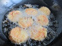 炸胡萝卜羊肉盒的做法