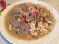 五花牛肉炒蘑菇的做法