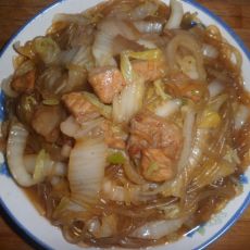 猪肉白菜炖粉条的做法 猪肉白菜炖粉条的做法