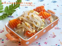 黄豆芽胡萝卜粉丝煲的做法