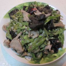 扁豆木耳炒肉的做法 扁豆木耳炒肉的做法