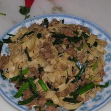 干豆腐丝炒韭菜的做法